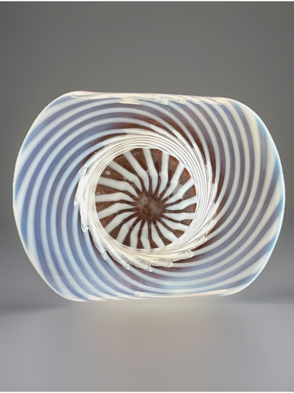 Vintage Fenton White Opalescent Swirl Stripe Art Glass Figural Top Hat Large - Picture 6 of 10